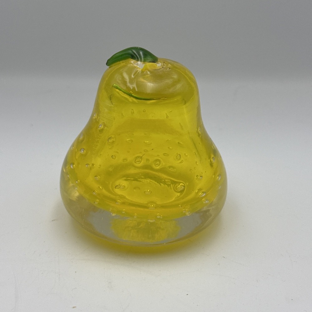 Vintage Murano Pear Glass Paperweight Yellow Green Bullicante Italy 3.5"